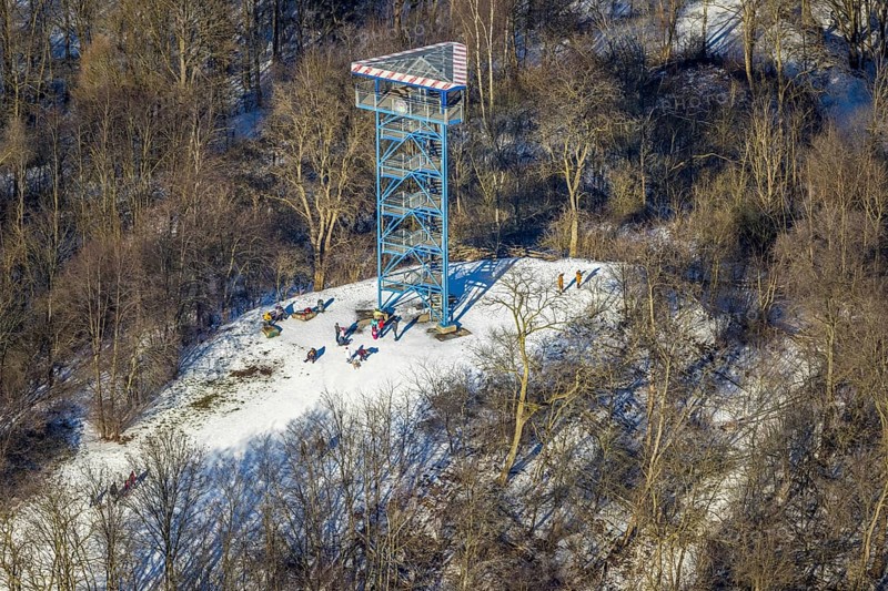 Aerial view, Sechs-Seen-Platte, sledging at the Haubachwald observation tower, Wedau, Duisburg, Ruhr area, North Rhine-Westphalia, Germany