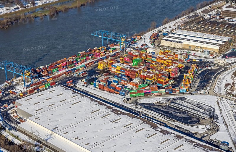 Aerial view, Logport II, warehouse and cargo handling, river Rhine, Tiger & Turtle artwork, Hüttenheim, Duisburg, Ruhr area, North Rhine-Westphalia, Germany, DE, Europe, aerial view, aerial photography, aerial photography, snow, overview, bird's eye view, winter, birds-eyes view, cleared roads, overview