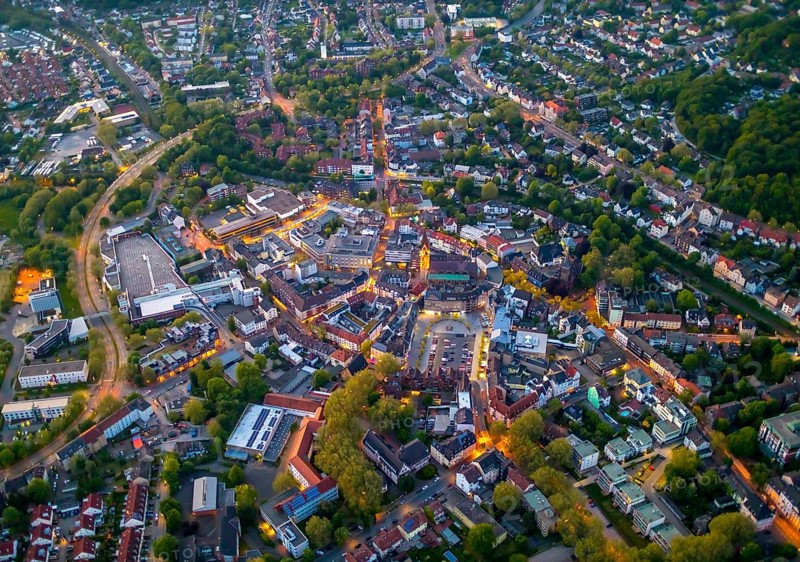 Aerial view, city centre and old town market with catholic church St. Lambertus, Castrop-Rauxel, Ruhr area, North Rhine-Westphalia, Germany, Old Town, Old Town view, Am Markt, outdoor lighting, City, DE, twilight, Europe, city centre, light pollution, aerial view, aerial photography, aerial photography, night aerial view, townscape, city centre, streetlights, street lamps, overview, bird's eye view, illuminated, illuminated houses, illuminated house, birds-eyes view, artificial light, night, nightflight, overview