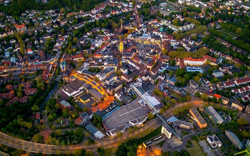 Aerial view, city centre and old town market with catholic church St. Lambertus, Castrop-Rauxel, Ruhr area, North Rhine-Westphalia, Germany, Old Town, Old Town view, Am Markt, outdoor lighting, City, DE, twilight, Europe, city centre, light pollution, aerial view, aerial photography, aerial photography, night aerial view, townscape, city centre, streetlights, street lamps, overview, bird's eye view, illuminated, illuminated houses, illuminated house, birds-eyes view, artificial light, night, nightflight, overview