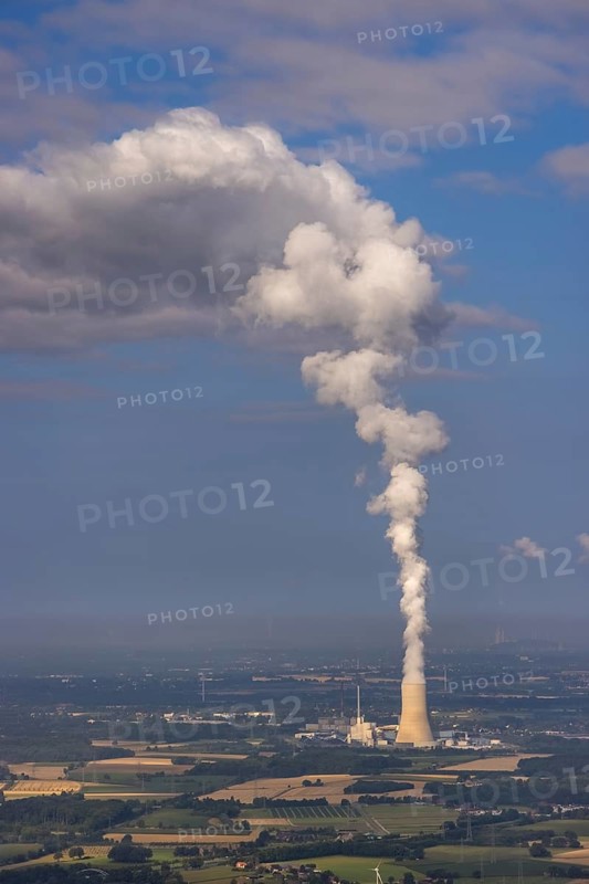 Aerial view of the power plant facilities and exhaust gas towers of the coal-fired power plant Datteln 4 Uniper power plant Im Löringhof at the Dortmund-Ems canal in Datteln in the Ruhr area in the federal state of North Rhine-Westphalia, Germany, Datteln, Ruhr area, North Rhine-Westphalia, DE, Europe, aerial view, birds-eyes view, aerial photography, aerial photography, overview, bird's eye view
