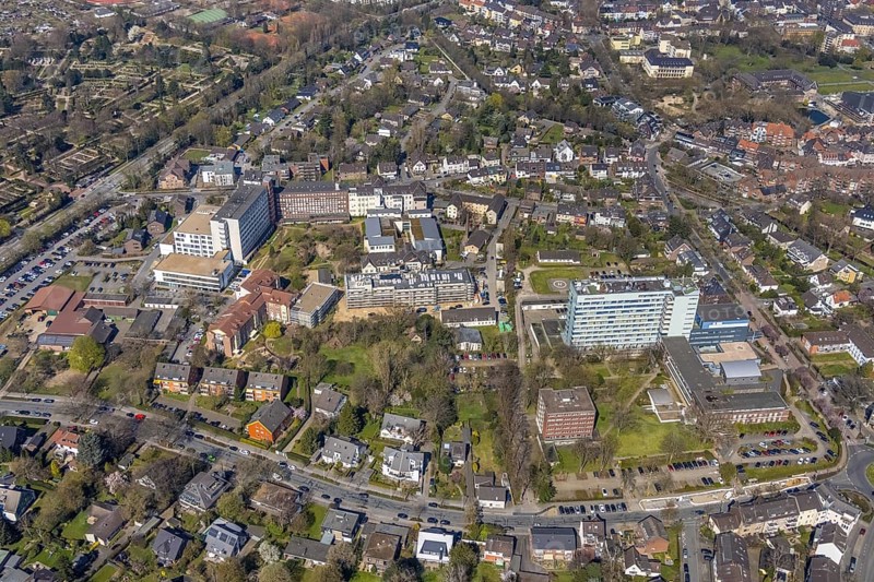 Aerial view, Construction site new building at the Evang. Klinikum Niederrhein, Evang. hospital, St. Vinzenz-Hospital, Dinslaken, Ruhr area, North Rhine-Westphalia, Germany, construction work, construction area, building site, building plots, construction project, construction site, DE, Europe, healthcare, hospital, clinic, clinic centre, hospital, aerial view, aerial photography, aerial photography, medical facility, medical aid, new building, Lower Rhine, emergency service, Rhine, overview, bird's-eye view, bird's-eye view, overview, medical care