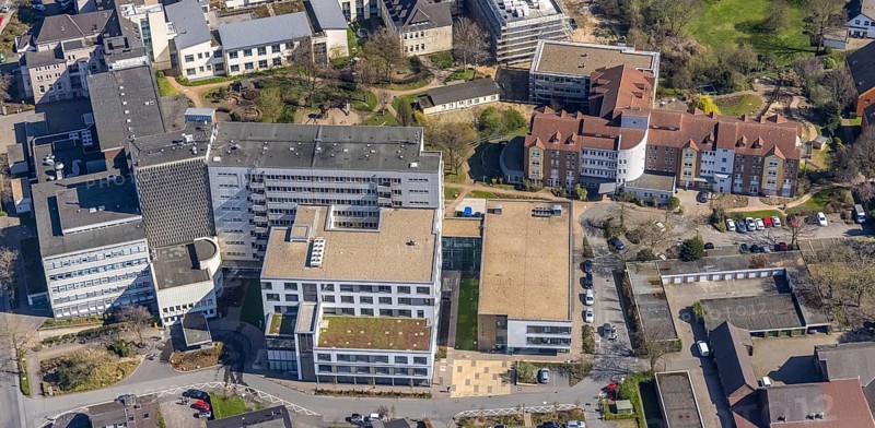 Aerial view, construction site at the Evang. Klinikum Niederrhein, St. Vinzenz-Hospital, Dinslaken, Ruhr area, North Rhine-Westphalia, Germany, construction work, construction area, building site, building plots, construction project, construction site, DE, Europe, healthcare, hospital, clinic, clinic centre, hospital, aerial photograph, aerial photography, aerial photography, medical facility, medical aid, new building, Lower Rhine, emergency service, Rhine, overview, bird's eye view, birds-eyes view, overview, medical care