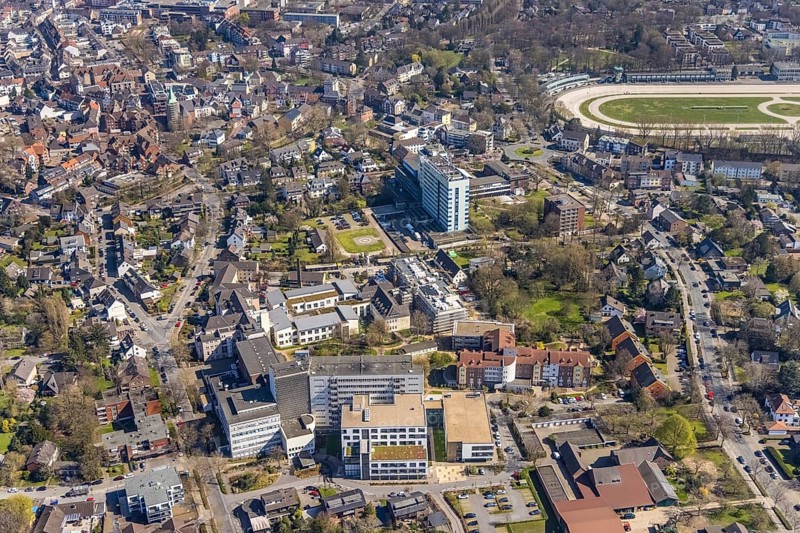 Aerial view, Construction site new building at the Evang. Klinikum Niederrhein, Evang. hospital, St. Vinzenz-Hospital, Dinslaken, Ruhr area, North Rhine-Westphalia, Germany, construction work, construction area, building site, building plots, construction project, construction site, DE, Europe, healthcare, hospital, clinic, clinic centre, hospital, aerial view, aerial photography, aerial photography, medical facility, medical aid, new building, Lower Rhine, emergency service, Rhine, overview, bird's-eye view, bird's-eye view, overview, medical care