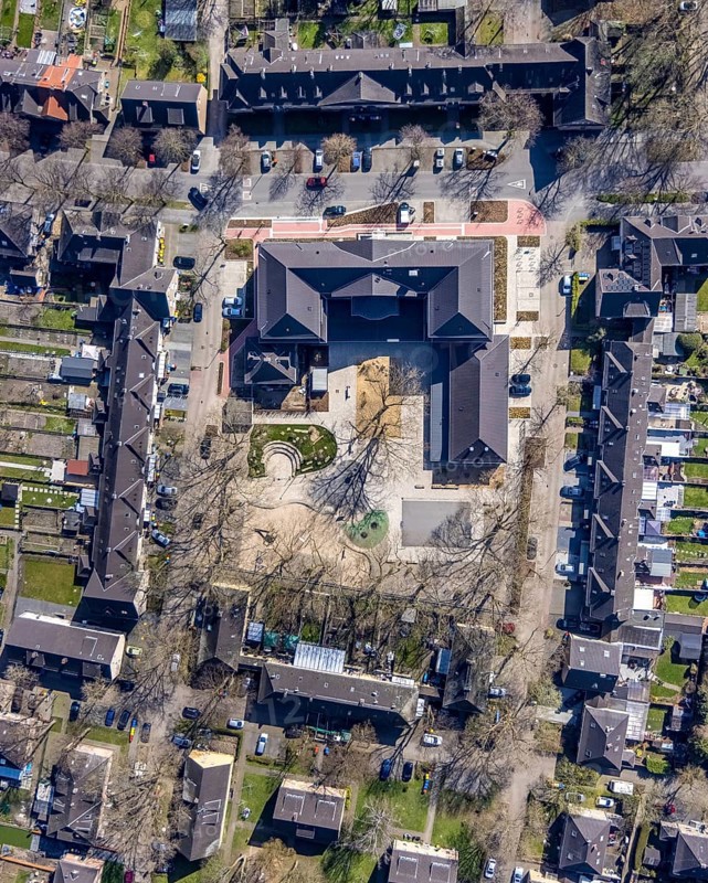 Aerial photo, GGS Gemeinschaftsgrundschule Lohberg, Lohberg, Dinslaken, Ruhr area, North Rhine-Westphalia, Germany, education, educational institution, DE, Europe, GGS, primary school, teaching institute, aerial photo, aerial photography, aerial photography, Lower Rhine, Rhine, school, overview, bird's eye view, birds-eyes view, overview