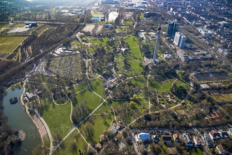 Aerial view, lawn in Westfalenpark, spring weather on Dortmund's lawns, Dortmund, Ruhr area, North Rhine-Westphalia, Germany, DE, Europe, birds-eyes view, aerial view, aerial photography, aerial photography, overview, overview, bird's eye view, spring, summer weather in March, Dortmund's lawns, sunbathing with Corona distance