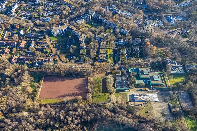 Aerial view of the green school and sports field at the Talaue in the high-rise area Talaue in Dorsten in the Ruhr area in North Rhine-Westphalia, Germany, education, educational institution, DE, Germany, Dorsten, Europe, property tax, high-rise buildings, real estate, educational institute, aerial view, aerial photograph, aerial photography, aerial photography, North Rhine-Westphalia, Ruhr area, school, Talaue, overview, bird's eye view, residential complex, living and living, residential area, residential buildings, residential quality, residential neighbourhood, housing estate, birds-eyes view, overview