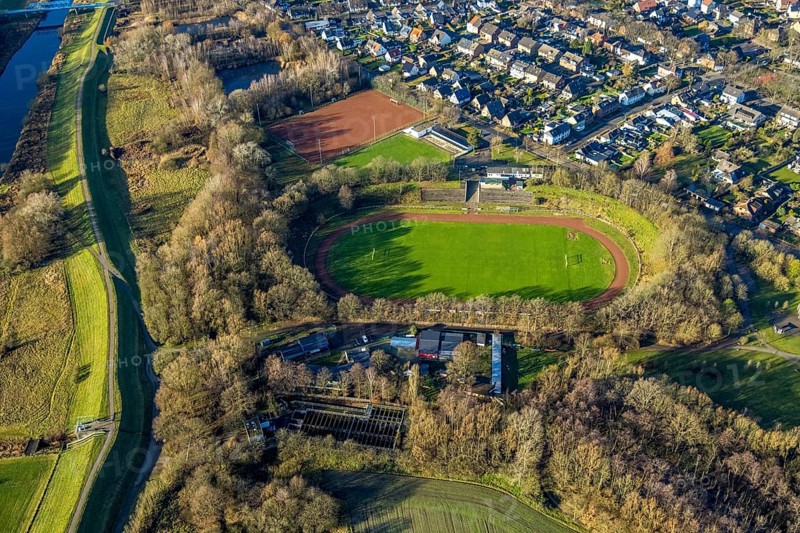 Aerial view of the sports field SuS Hervest-Dorsten 1919 in the Ellerbruchstraße in Dorsten in the Ruhr area in North Rhine-Westphalia, Germany, DE, Germany, Dorsten, Europe, football field, football stadium, football club, aerial view, aerial photography, aerial photography, aerial photography, North Rhine-Westphalia, Ruhr area, sports, sports facilities, sports field, sports facility, stadium, overview, bird's-eye view, overview