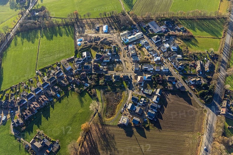 Aerial view of a construction site with residential development Auf dem Beerenkamp / Schwickingsfeld in Dorsten in the Ruhr area in North Rhine-Westphalia, Germany, construction work, construction, construction area, building site, building plots, construction project, construction site, DE, Dorsten, Europe, property tax, real estate, aerial view, aerial photograph, aerial photography, aerial photography, new construction, North Rhine-Westphalia, Ruhr area, overview, bird's-eye view, residential complex, living and living, residential area, residential buildings, residential quality, residential neighbourhood, housing estate, birds-eyes view, overview