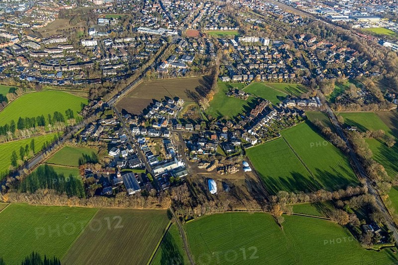 Aerial view of a construction site with residential development Auf dem Beerenkamp / Schwickingsfeld in Dorsten in the Ruhr area in North Rhine-Westphalia, Germany, construction work, construction, construction area, building site, building plots, construction project, construction site, DE, Dorsten, Europe, property tax, real estate, aerial view, aerial photograph, aerial photography, aerial photography, new construction, North Rhine-Westphalia, Ruhr area, overview, bird's-eye view, residential complex, living and living, residential area, residential buildings, residential quality, residential neighbourhood, housing estate, birds-eyes view, overview