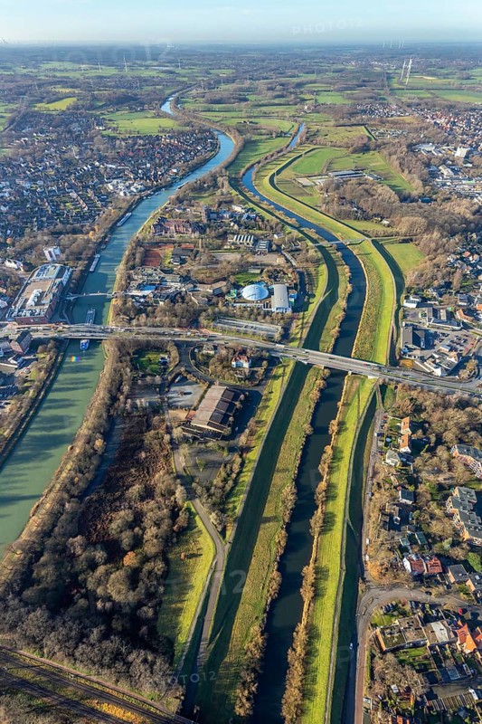 Aerial view Wesel-Datteln-Kanal with river Lippe and Lippeaue and Gymnasium Petrinum and leisure pool Atlantis at the Wesel-Datteln-Kanal in Dorsten in the Ruhr area in North Rhine-Westphalia, Germany, education, educational institution, DE, Germany, Dorsten, Europe, leisure facility, leisure area, leisure pool, leisure activities, leisure park, leisure enjoyment, grammar school, educational institute, aerial view, aerial photograph, aerial photography, aerial photography, North Rhine-Westphalia, Ruhr area, school, overview, bird's-eye view, Wesel-Datteln Canal, birds-eyes view, overview
