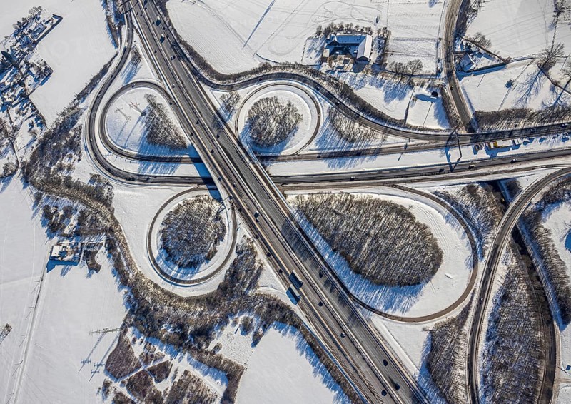 Aerial view, motorway junction Dortmund-Witten, A45 and A44, Persebeck, Dortmund, Ruhr area, North Rhine-Westphalia, Germany, motorway, motorway A44, motorway A45, DE, Europe, shapes and colours, aerial view, aerial photography, aerial photography, snow, overview, bird's-eye view, winter, onset of winter, winter landscape, birds-eyes view, overview