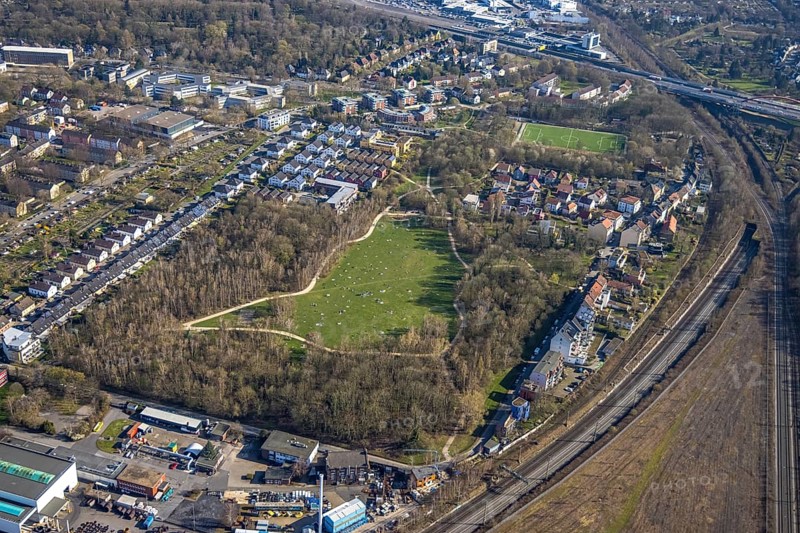 Aerial view, the Tremoniapark a large playground and sunbathing lawn, spring weather on Dortmund's sunbathing lawns, Dortmund, Ruhr area, North Rhine-Westphalia, Germany, DE, Europe, birds-eyes view, aerial view, aerial photography, aerial photography, overview, overview, bird's eye view, spring, summer weather in March, Dortmund sunbathing lawns, sunbathing with Corona distance