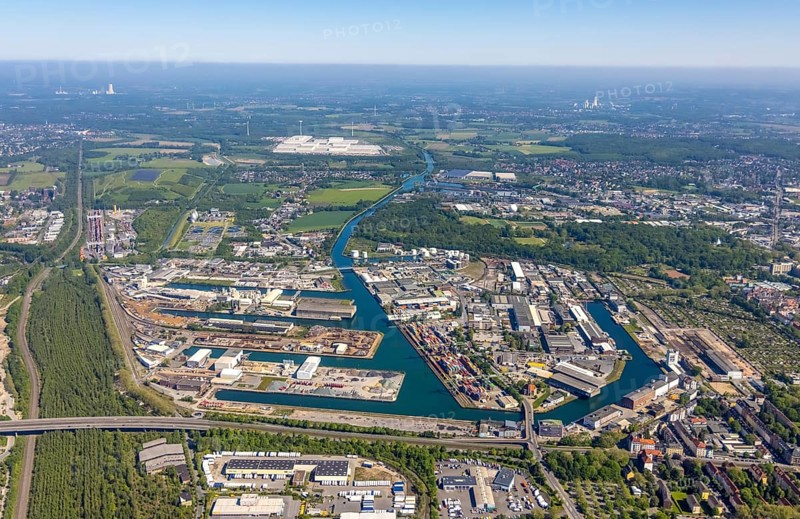 Aerial view, coal harbour of the inland port Dortmunder Hafen AG in Dortmund in the federal state of North Rhine-Westphalia, Germany, Dortmund, Ruhr area, North Rhine-Westphalia, DE, Europe, birds-eyes view, aerial photography, aerial photography, overview, bird's eye view, Dortmund harbour, inland port, Dortmund-Ems canal, freight traffic