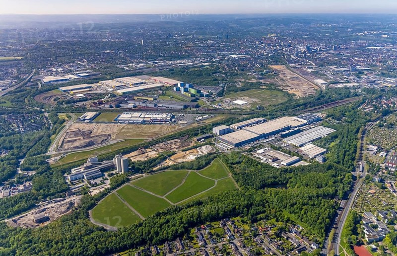 Aerial view, Kaufland logistics, former Westfalenhütte site, construction site and new REWE logistics centre, Kirchderne, Dortmund, Ruhr area, North Rhine-Westphalia, Germany, DE, Europe, commercial enterprises, commercial area, commercial location, commercial use, industrial area, industrial location, aerial photograph, aerial photography, aerial photography, overview, bird's-eye view, bird's-eye view, overview