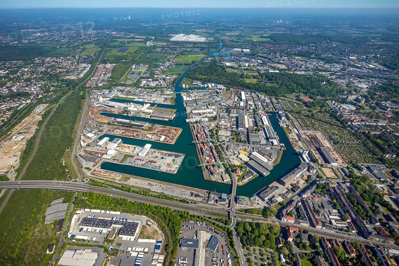 Aerial view, coal harbour of the inland port Dortmunder Hafen AG in Dortmund in the federal state of North Rhine-Westphalia, Germany, Dortmund, Ruhr area, North Rhine-Westphalia, DE, Europe, birds-eyes view, aerial photography, aerial photography, overview, bird's eye view, Dortmund harbour, inland port, Dortmund-Ems canal, freight traffic