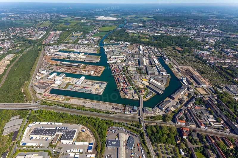 Aerial view, coal harbour of the inland port Dortmunder Hafen AG in Dortmund in the federal state of North Rhine-Westphalia, Germany, Dortmund, Ruhr area, North Rhine-Westphalia, DE, Europe, birds-eyes view, aerial photography, aerial photography, overview, bird's eye view, Dortmund harbour, inland port, Dortmund-Ems canal, freight traffic