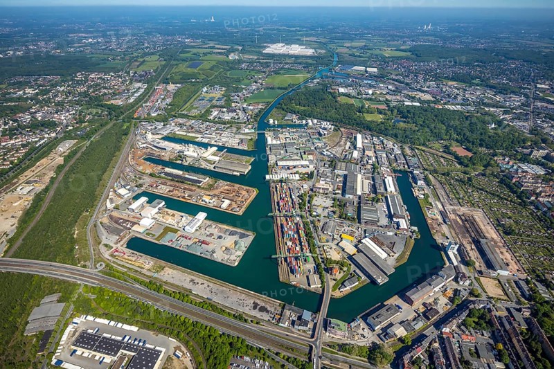 Aerial view, coal harbour of the inland port Dortmunder Hafen AG in Dortmund in the federal state of North Rhine-Westphalia, Germany, Dortmund, Ruhr area, North Rhine-Westphalia, DE, Europe, birds-eyes view, aerial photography, aerial photography, overview, bird's eye view, Dortmund harbour, inland port, Dortmund-Ems canal, freight traffic