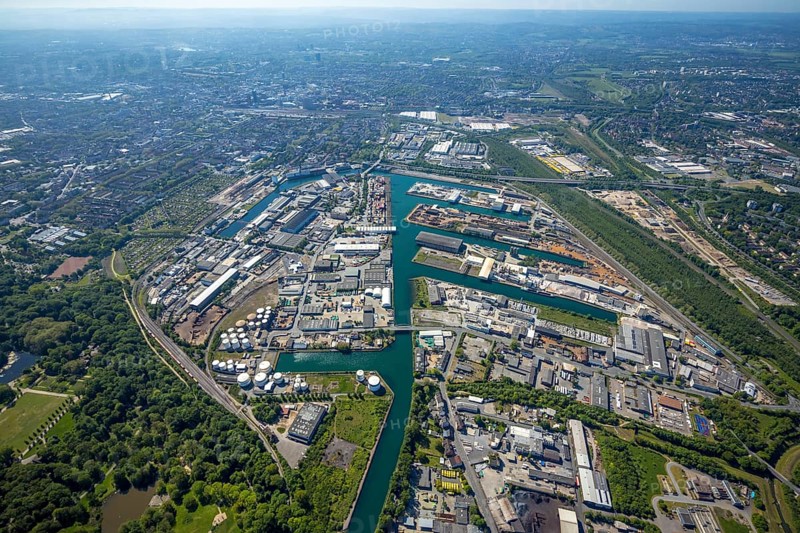 Aerial view, coal harbour of the inland port Dortmunder Hafen AG in Dortmund in the federal state of North Rhine-Westphalia, Germany, Dortmund, Ruhr area, North Rhine-Westphalia, DE, Europe, birds-eyes view, aerial photography, aerial photography, overview, bird's eye view, Dortmund harbour, inland port, Dortmund-Ems canal, freight traffic