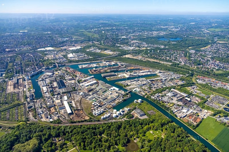 Aerial view, coal harbour of the inland port Dortmunder Hafen AG in Dortmund in the federal state of North Rhine-Westphalia, Germany, Dortmund, Ruhr area, North Rhine-Westphalia, DE, Europe, birds-eyes view, aerial photography, aerial photography, overview, bird's eye view, Dortmund harbour, inland port, Dortmund-Ems canal, freight traffic