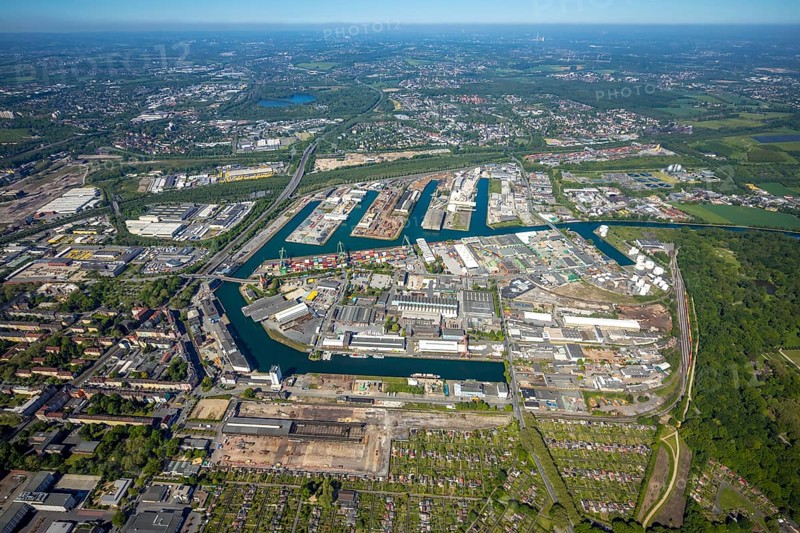 Aerial view, coal harbour of the inland port Dortmunder Hafen AG in Dortmund in the federal state of North Rhine-Westphalia, Germany, Dortmund, Ruhr area, North Rhine-Westphalia, DE, Europe, birds-eyes view, aerial photography, aerial photography, overview, bird's eye view, Dortmund harbour, inland port, Dortmund-Ems canal, freight traffic