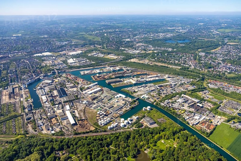 Aerial view, coal harbour of the inland port Dortmunder Hafen AG in Dortmund in the federal state of North Rhine-Westphalia, Germany, Dortmund, Ruhr area, North Rhine-Westphalia, DE, Europe, birds-eyes view, aerial photography, aerial photography, overview, bird's eye view, Dortmund harbour, inland port, Dortmund-Ems canal, freight traffic