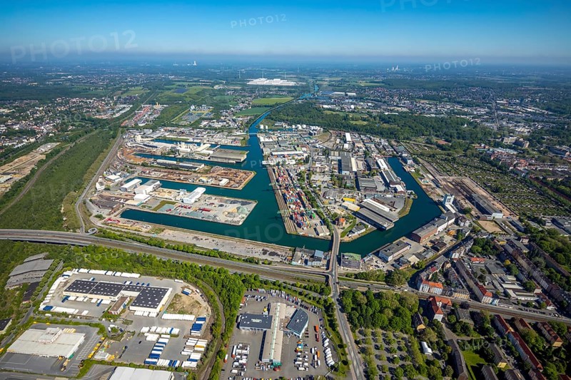 Aerial view, coal harbour of the inland port Dortmunder Hafen AG in Dortmund in the federal state of North Rhine-Westphalia, Germany, Dortmund, Ruhr area, North Rhine-Westphalia, DE, Europe, birds-eyes view, aerial photography, aerial photography, overview, bird's eye view, Dortmund harbour, inland port, Dortmund-Ems canal, freight traffic