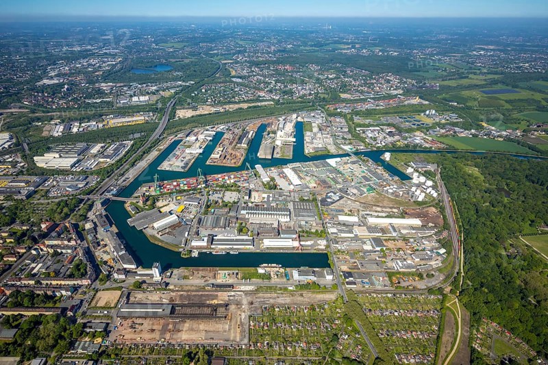 Aerial view, coal harbour of the inland port Dortmunder Hafen AG in Dortmund in the federal state of North Rhine-Westphalia, Germany, Dortmund, Ruhr area, North Rhine-Westphalia, DE, Europe, birds-eyes view, aerial photography, aerial photography, overview, bird's eye view, Dortmund harbour, inland port, Dortmund-Ems canal, freight traffic