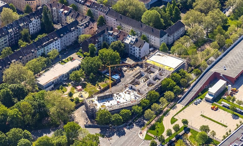 Aerial view, construction site at Sunderweg corner Speestraße for the new Lessing primary school, family centre and kindergarten Yorckstraße, harbour, Dortmund, Ruhr area, North Rhine-Westphalia, Germany, construction work, construction, construction area, building site, building plots, construction measure, construction project, construction site, DE, Europe, primary school, kindergarten, day nursery, day care centre, day nursery, aerial photograph, aerial photography, aerial photography, new building, school, overview, bird's eye view, birds-eyes view, overview