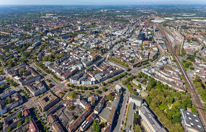 Aerial view, city of Dortmund, city centre view with wall, RWE Tower black skyscraper, Kaiserbrunnen, Dortmund, Ruhr area, North Rhine-Westphalia, Germany, City, Cityring, DE, Europe, distant view, city centre, aerial view, aerial photography, aerial photography, townscape, city area, city centre, overview, bird's-eye view, birds-eyes view, overview