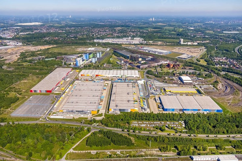 Aerial view, logistics park Westfalenhütte, Amazon logistics, DB Schenker, DHL, Deacthlon, Wambel, Dortmund, Ruhr area, North Rhine-Westphalia, Germany, DE, Europe, commercial enterprises, commercial area, commercial park, commercial location, commercial use, freight transport, industrial area, industrial location, logistics, logistics service, logistics service provider, logistics provider, logistics centre, aerial view, aerial photography, aerial photography, transport, transport service, overview, bird's-eye view, birds-eyes view, overview