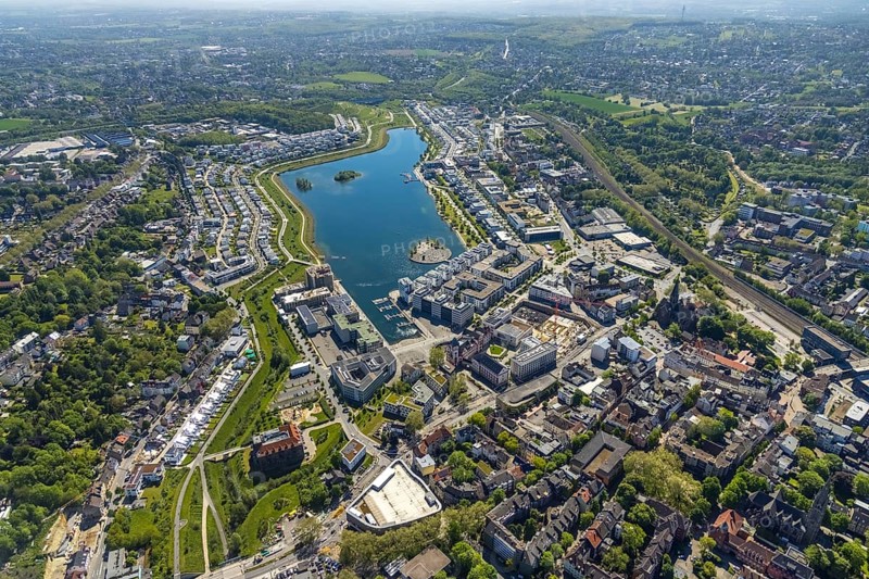 Aerial view, Phoenix Lake, Hörde, Dortmund, Ruhr area, North Rhine-Westphalia, Germany, DE, Europe, property tax, real estate, aerial photography, aerial photography, aerial photography, Phoenix Lake, overview, bird's eye view, residential complex, living and living, residential area, residential buildings, residential quality, residential neighbourhood, housing estate, birds-eyes view, overview, Emscher, Emscher River