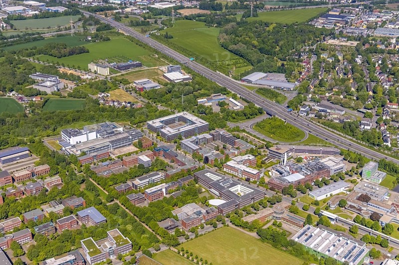 Aerial view, Dortmund Technology Park, construction site and new building, Sebrathweg office quarter, A40 motorway, Oespel, Dortmund, Ruhr area, North Rhine-Westphalia, Germany, construction work, construction area, construction site, building plots, construction project, construction site, DE, Emil-Figge-Straße, Europe, commercial enterprises, commercial area, commercial area, commercial site, commercial use, university, industrial area, industrial site, aerial view, aerial photography, aerial photography, new building, TU Dortmund, Dortmund University of Technology, technology centre, overview, bird's-eye view, birds-eyes view, overview