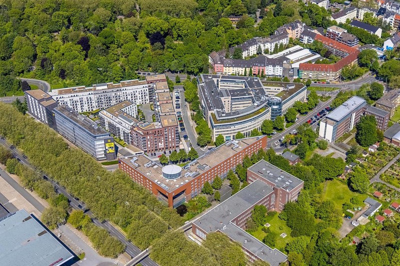 Aerial view, Berswordt-Quartier, Berswordt-Carrée, Berswordtstraße, Westfalenhalle, Dortmund, Ruhr area, North Rhine-Westphalia, Germany, DE, Dorint an den Westfalenhallen Hotel, Europe, gastronomy, commercial buildings, property tax, hotel, hotel facilities, hotel industry, real estate, aerial view, aerial photography, aerial photography, Steigenberger Hotel, overview, accommodation, Vivawest, bird's-eye view, residential complex, living and working, living and life, residential area, residential buildings, residential quality, residential neighbourhood, birds-eyes view, overview