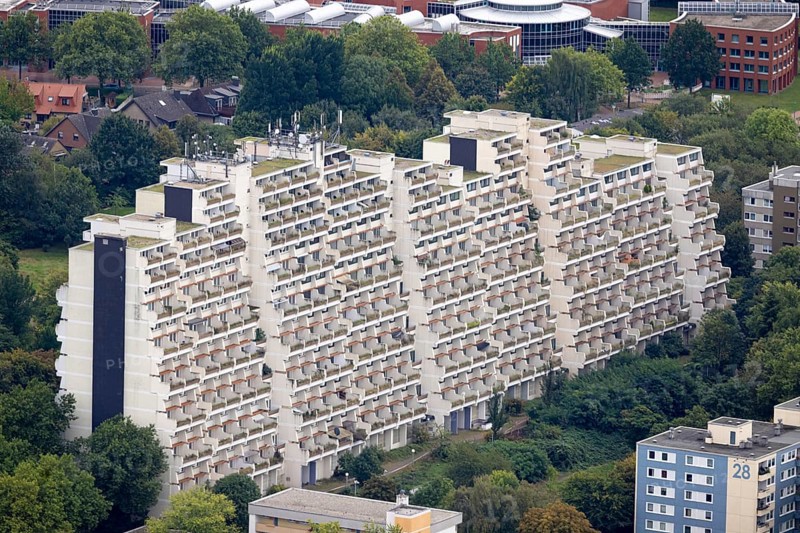 Aerial view, Dorstfelder Hannibal II building in the district Dorstfeld in Dortmund, Ruhr area, North Rhine-Westphalia, Germany, DE, Dortmund, Europe, large residential complex, property tax, high-rise buildings, real estate, aerial view, aerial photography, aerial photography, multi-family houses, apartment buildings, overview, bird's-eye view, Vogelpothsweg, residential complex, living and living, residential area, residential buildings, residential quality, residential neighbourhood, housing estate, birds-eyes view, overview