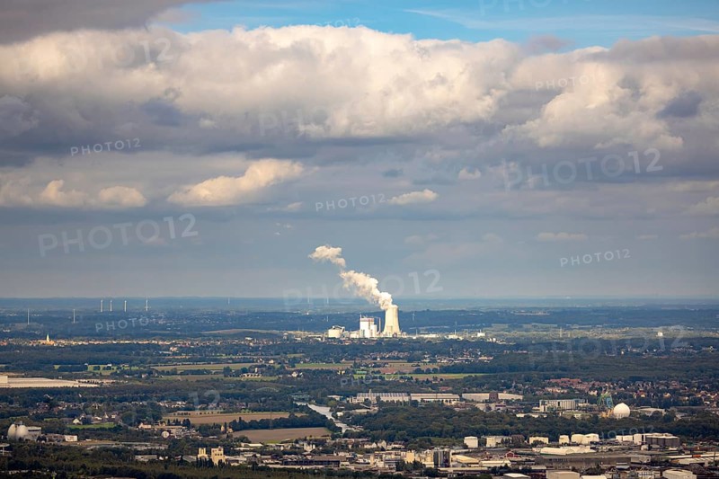 Aerial view, distant view to Trianel coal-fired power plant Lünen and smoke cloud with view from Dortmund, Ruhr area, North Rhine-Westphalia, Germany, DE, Dortmund, Europe, aerial view, aerial photography, aerial photography, overview, bird's-eye view, overview