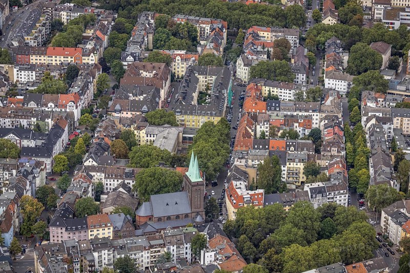 Aerial view, Catholic Church of the Holy Cross Liebigstraße in the district Westfalenhalle in Dortmund, Ruhr area, North Rhine-Westphalia, Germany, place of worship, DE, Dortmund, Europe, religious community, place of worship, holy place, church, parish, denomination, aerial view, aerial photography, aerial photography, religion, religious site, overview, bird's-eye view, overview