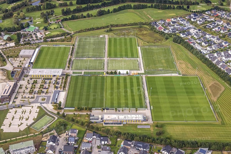 Aerial view, BVB Borussia Dortmund training ground in the Brackel district of Dortmund, Ruhr area, North Rhine-Westphalia, Germany, DE, Dortmund, Europe, football ground, aerial view, aerial photography, aerial photography, sports, sports facilities, sports ground, sports venue, overview, bird's-eye view, overview