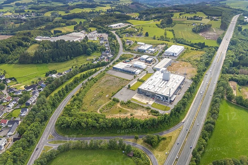 Aerial view, industrial area Buchholz, Ohm und Häner Metallwerk, Theile Metallverarbeitung, Püttmann GmbH, Germinghausen, Drolshagen, Sauerland, North Rhine-Westphalia, Germany, brownfield, DE, Europe, commercial enterprises, commercial area, commercial site, commercial use, industrial area, industrial site, aerial view, aerial photography, aerial photography, overview, bird's-eye view, overview