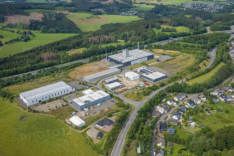 Aerial view, industrial area Buchholz, Ohm und Häner Metallwerk, Theile Metallverarbeitung, Püttmann GmbH, Germinghausen, Drolshagen, Sauerland, North Rhine-Westphalia, Germany, brownfield, DE, Europe, commercial enterprises, commercial area, commercial site, commercial use, industrial area, industrial site, aerial view, aerial photography, aerial photography, overview, bird's-eye view, overview