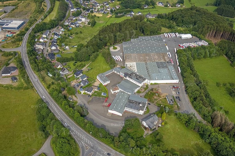 Aerial view, Heuel Logistik warehouse, Alte Dorfstraße, Germinghausen, Drolshagen, Sauerland, North Rhine-Westphalia, Germany, DE, Europe, freight transport, truck, logistics, logistics service, logistics service provider, logistics provider, logistics centre, aerial view, aerial photography, aerial photography, freight forwarding, transport service, overview, bird's-eye view, overview