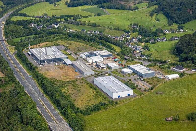 Aerial view, industrial area Buchholz, Ohm und Häner Metallwerk, Theile Metallverarbeitung, Püttmann GmbH, Germinghausen, Drolshagen, Sauerland, North Rhine-Westphalia, Germany, brownfield, DE, Europe, commercial enterprises, commercial area, commercial site, commercial use, industrial area, industrial site, aerial view, aerial photography, aerial photography, overview, bird's-eye view, overview