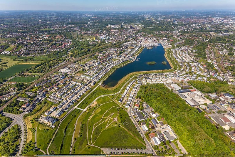 Aerial view, Phoenix Lake, Schüren, Dortmund, Ruhr area, North Rhine-Westphalia, Germany, DE, Europe, property tax, real estate, aerial photography, aerial photography, aerial photography, Phoenix Lake, overview, bird's-eye view, residential complex, housing and living, residential area, residential buildings, quality of living, residential neighbourhood, housing estate, birds-eyes view, overview, Emscher, Emscher River