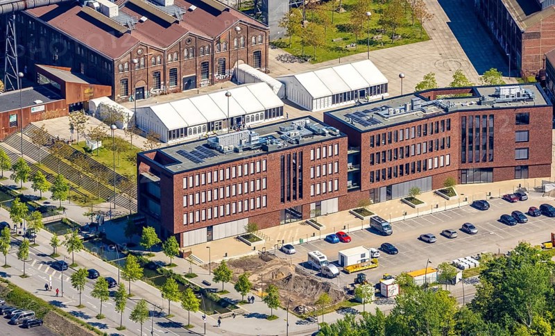 Aerial view, Phoenix-West industrial estate and local recreation area, Corona rapid test centre in the Warsteiner Music Hall, Hörde, Dortmund, Ruhr area, North Rhine-Westphalia, Germany, distance rule, Corona measures, Corona virus, Corona test centre, Covid-19, DE, Europe, hygiene measures, aerial view, aerial photography, aerial photography, overview, virus, bird's-eye view, tent, birds-eyes view, former Phoenix Hall, former blast furnace plant, overview
