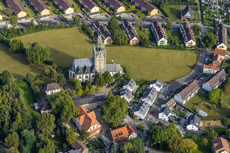 Aerial view, renovation work on the steeple of St. Josef's Catholic Church in the Kirchlinde district of Dortmund, Ruhr area, North Rhine-Westphalia, Germany, place of worship, DE, Dortmund, Europe, religious community, place of worship, sacred site, church, parish, church steeple, denomination, aerial view, aerial photography, aerial photography, religion, religious site, overview, bird's-eye view, overview