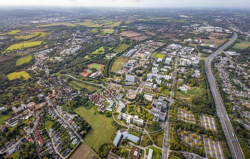 Aerial view of TZDO - TechnologieZentrumDortmund GmbH, Technical University Dortmund Campus North and Campus South in the district Oespel in Dortmund, Ruhr area, North Rhine-Westphalia, Germany, motorway A40, Campus North, DE, Dortmund, Europe, distant view, aerial view, aerial photograph, aerial photography, aerial photography, sports facility, TU Dortmund, Technical University Dortmund, overview, University of Dortmund, bird's eye view, birds-eyes view, overview