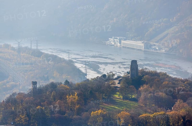 Aerial view, autumnal forest at Hohensyburg with Kaiser-Wilhelm monument and Vincketurm as well as RWE pumped storage power plant Köpchenwerk at Hengsteysee in the district Syburg in Dortmund, city limits Herdecke, Ruhr area, North Rhine-Westphalia, Germany, DE, monument, Dortmund, Europe, aerial view, aerial photography, aerial photography, sight, overview, bird's-eye view, forest area, birds-eyes view, historical, overview