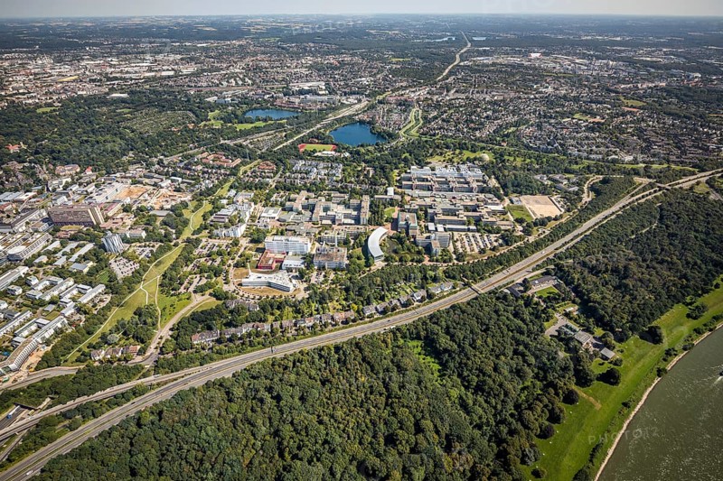 Aerial view, Heinrich-Heine-University in the district Bilk in Düsseldorf, Rhineland, North Rhine-Westphalia, Germany, education, educational institution, DE, Düsseldorf, Europe, university, teaching institute, aerial view, aerial photography, aerial photography, overview, university, bird's-eye view, birds-eyes view, overview