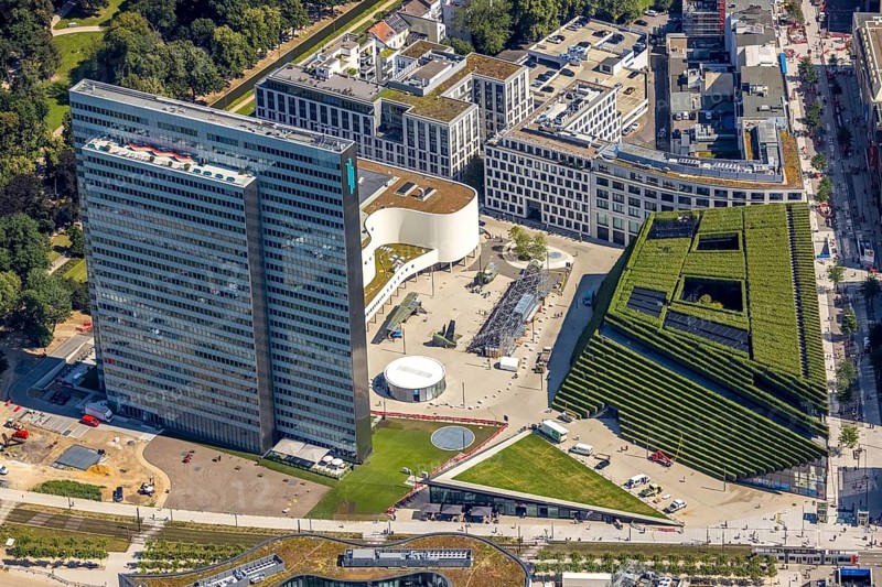 Aerial view, Dreischeibenhaus and Düsseldorfer Schauspielhaus as well as Kö Bogen II with hornbeam growth at Gustav-Gründgens-Platz in city centre, Düsseldorf, Rhineland, North Rhine-Westphalia, Germany, DE, Europe, commercial buildings, commercial enterprises, commercial space, commercial location, commercial use, aerial view, aerial photography, aerial photography, overview, bird's-eye view, bird's-eye view, overview