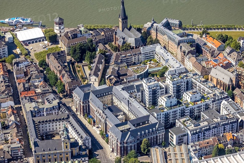 Aerial view, Andreas Quartier Hyatt House Hotel in the Old Town in Düsseldorf, Rhineland, North Rhine-Westphalia, Germany, Old Town Tower, Am Alten Amtsgericht, DE, Düsseldorf, Europe, hotel, hotel facilities, hotel business, aerial view, aerial photography, aerial photography, Mühlenstraße, Schlossturm, overview, bird's-eye view, birds-eyes view, overview